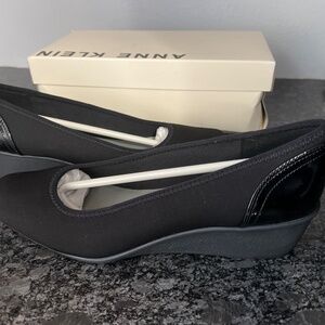 Anne Klein Wisher Wedge Pump  9M